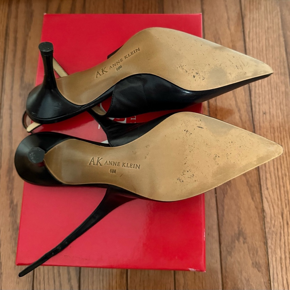 Anne Klein Akmakaya Black Slingback Pointed-Toe Heels - Picture 4 of 6